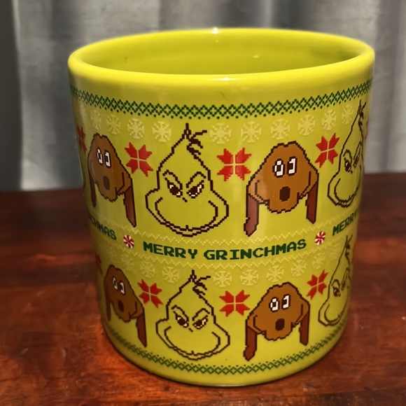 LARGE Dr Seuss Merry Grinchmas Mug Grinch & Dog 2015 - Picture 2 of 9
